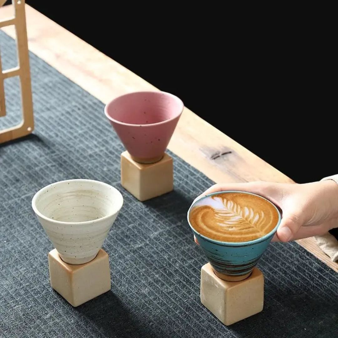 ClayMuse – Artistieke Keramische Mok met Japans Retro-Design voor een Stijlvol Moment