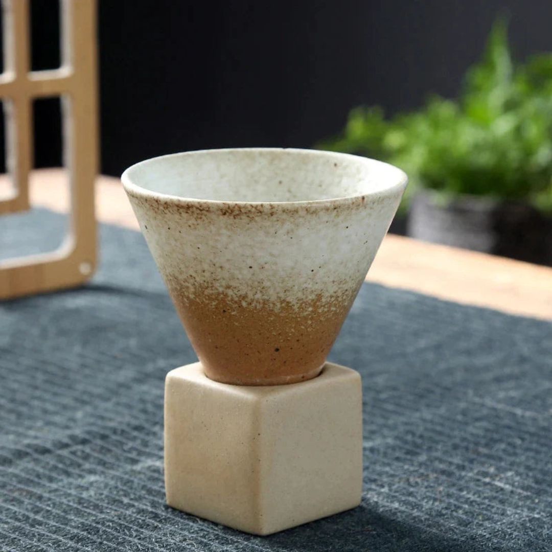 ClayMuse – Artistieke Keramische Mok met Japans Retro-Design voor een Stijlvol Moment