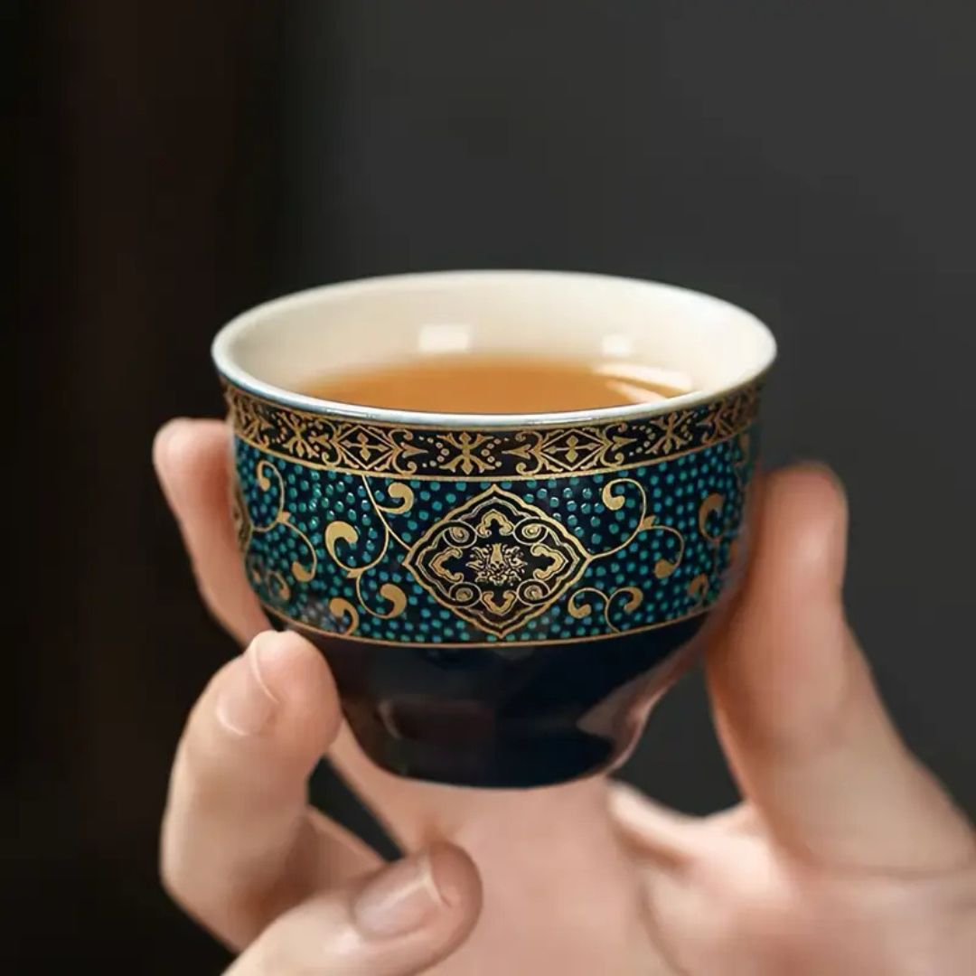 SereniBrew – Elegante Keramische Theeset met Innovatief Draaiontwerp voor Thee in Stijl