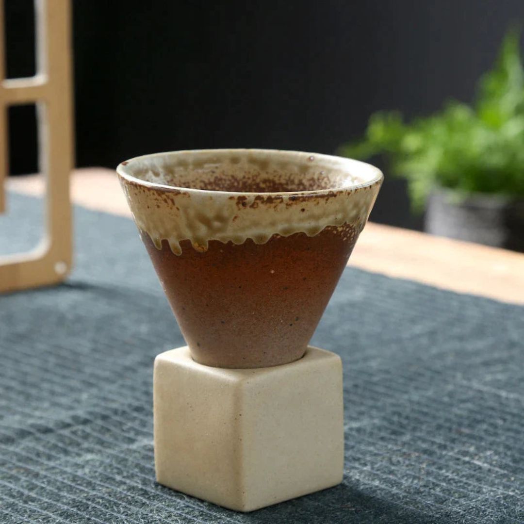 ClayMuse – Artistieke Keramische Mok met Japans Retro-Design voor een Stijlvol Moment