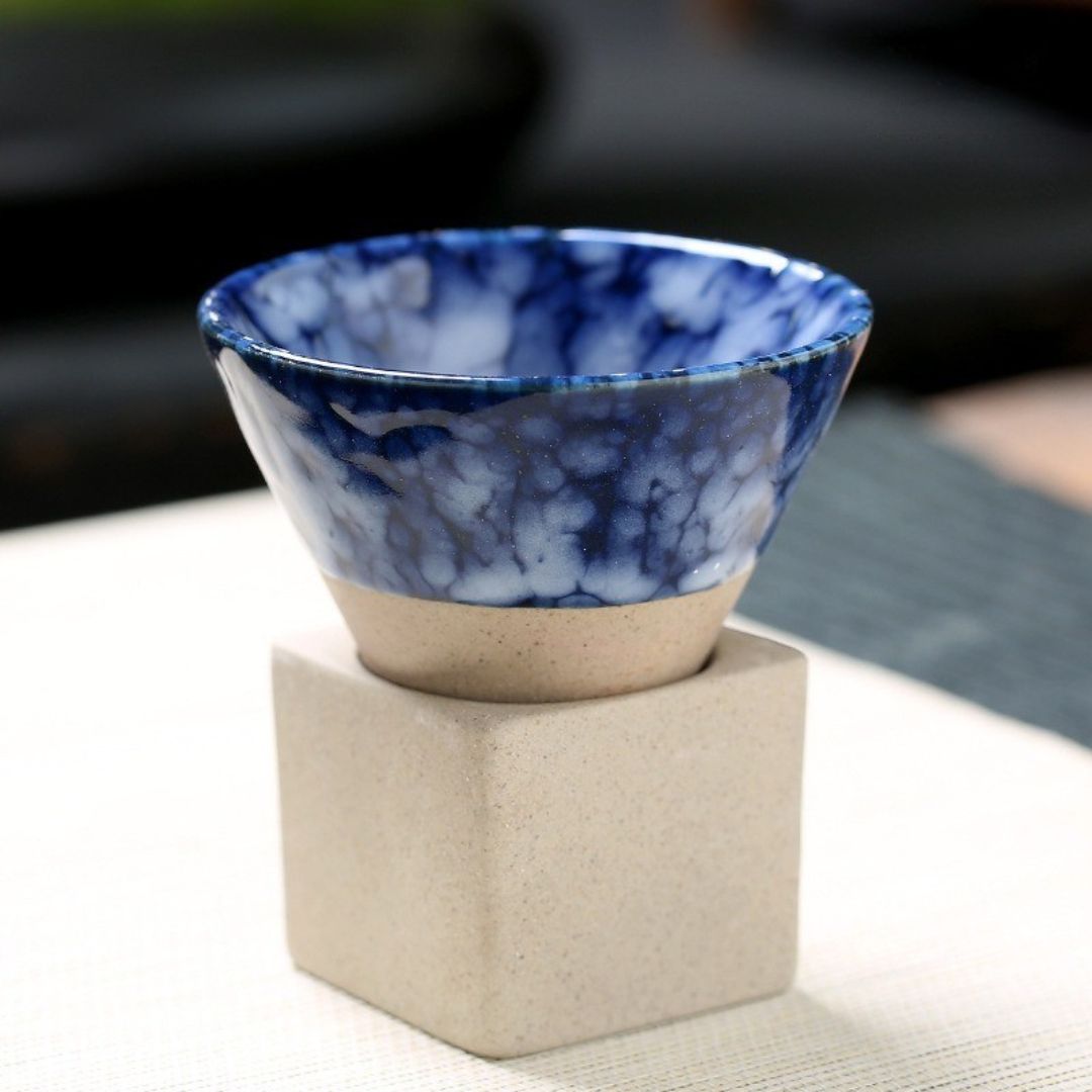 ClayMuse – Artistieke Keramische Mok met Japans Retro-Design voor een Stijlvol Moment