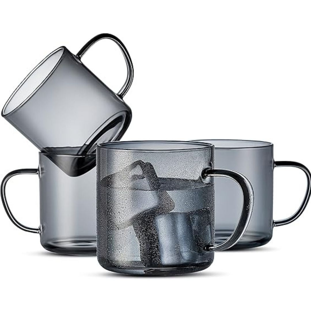 Glassique – Elegant Handgeblazen Theemok met Hittebestendige Greep voor een Stijlvol Drinkmoment