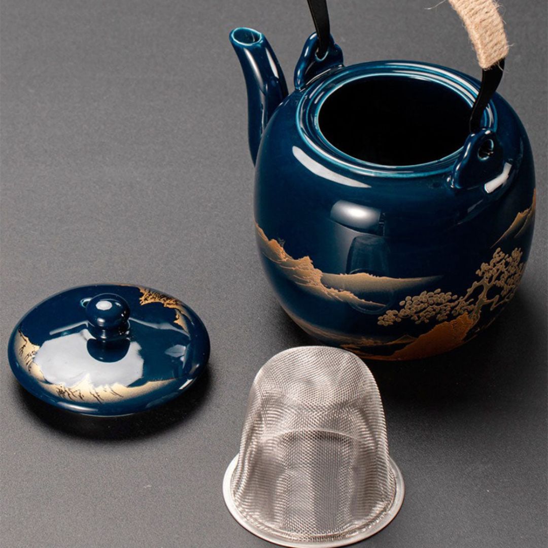 ZenAura – Verfijnd Japans Theeservies met Kunstzinnige Presentatie