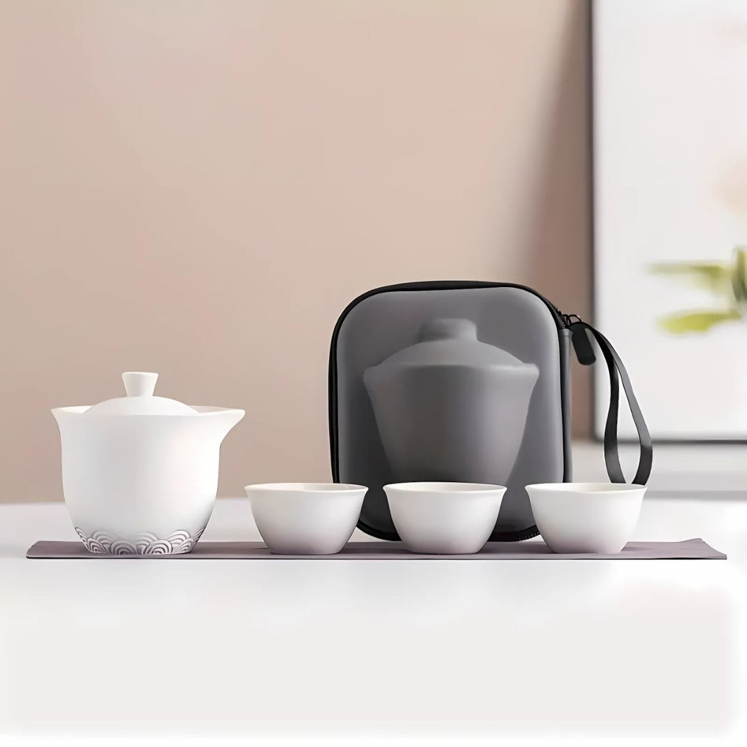 SereniTea – Verfijnde Draagbare Theeset met Traditioneel Design voor een Rustgevende Theebeleving