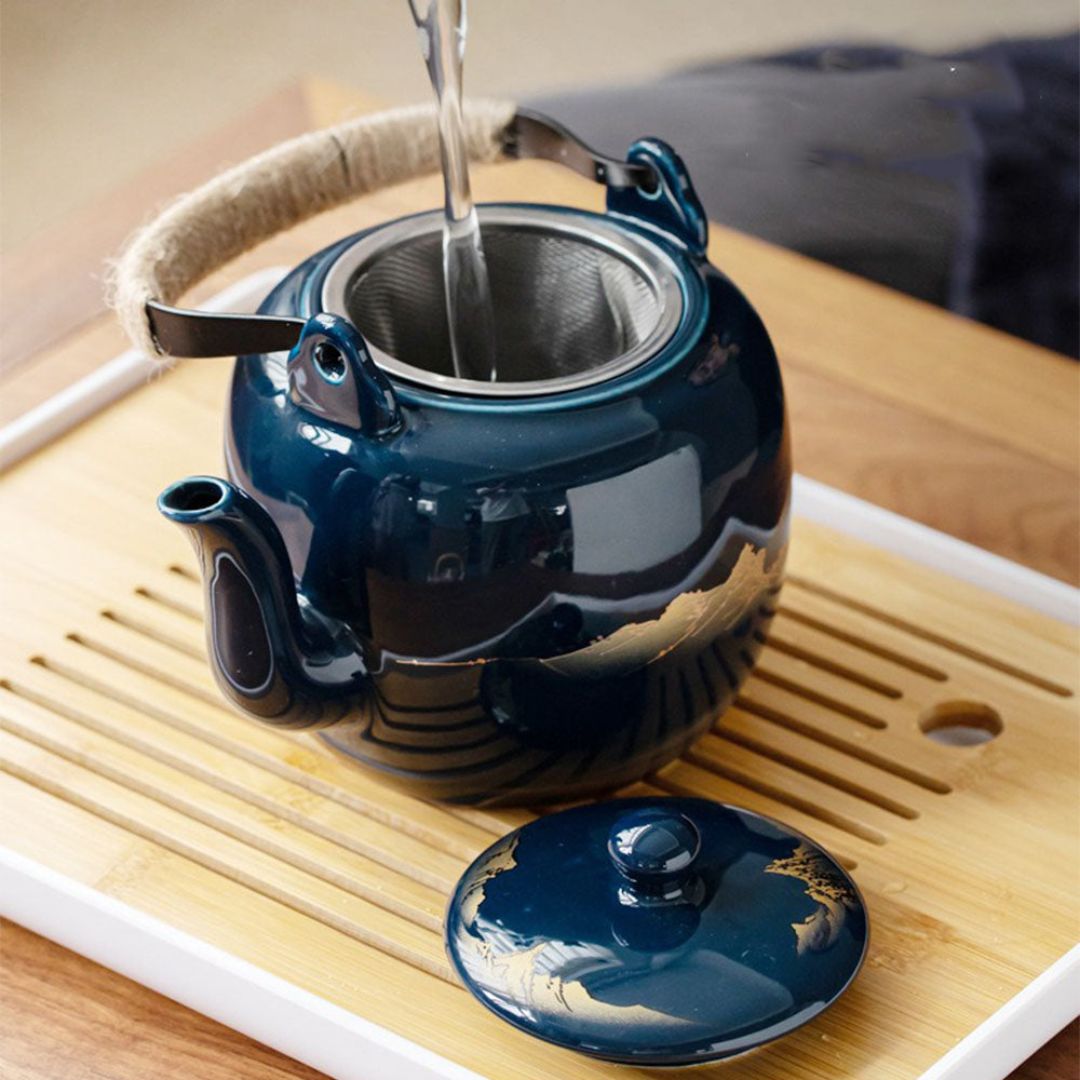 ZenAura – Verfijnd Japans Theeservies met Kunstzinnige Presentatie