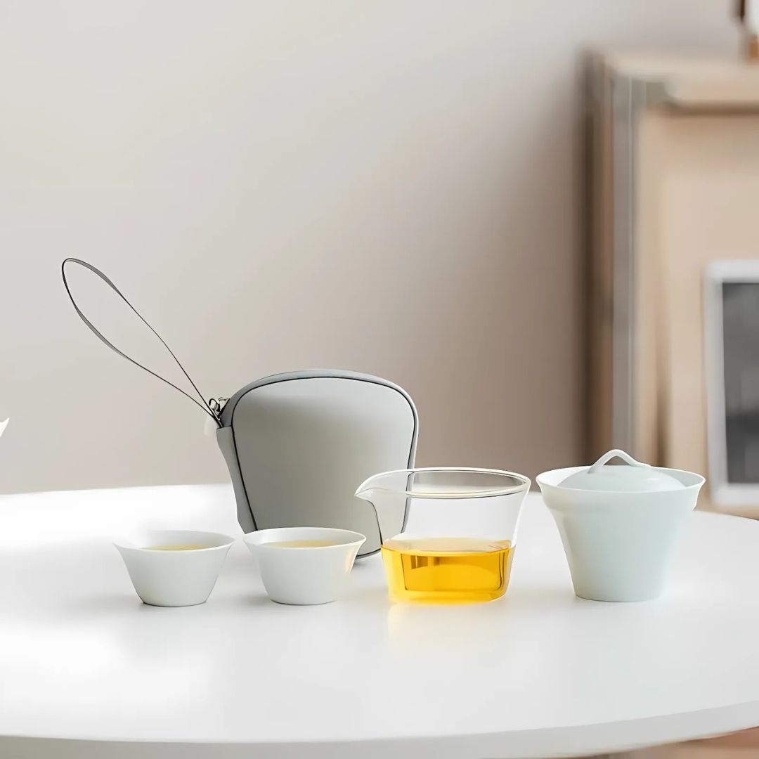 ZenFusion – Elegant & Functioneel Theeservies met Luxe Reisset voor een Stijlvolle Theeceremonie