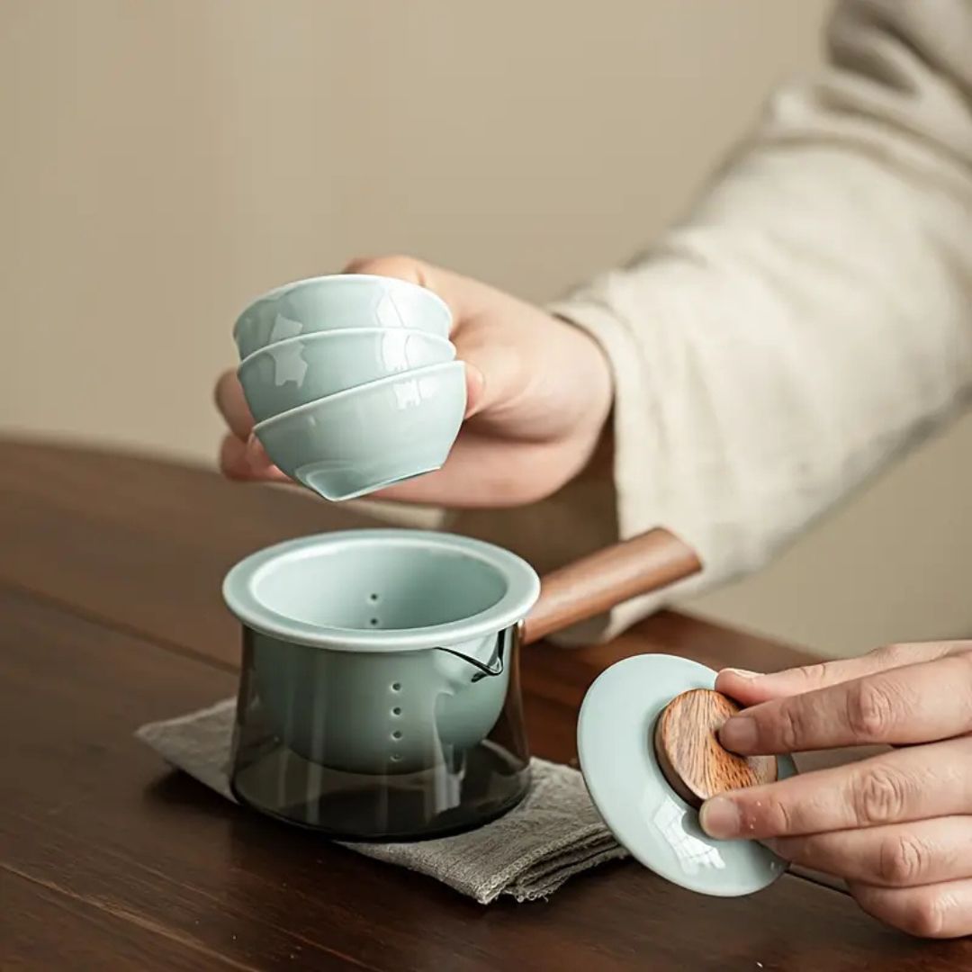 ZenLuxe – Verfijnde Draagbare Theeset met Tijdloze Elegantie voor Onderweg