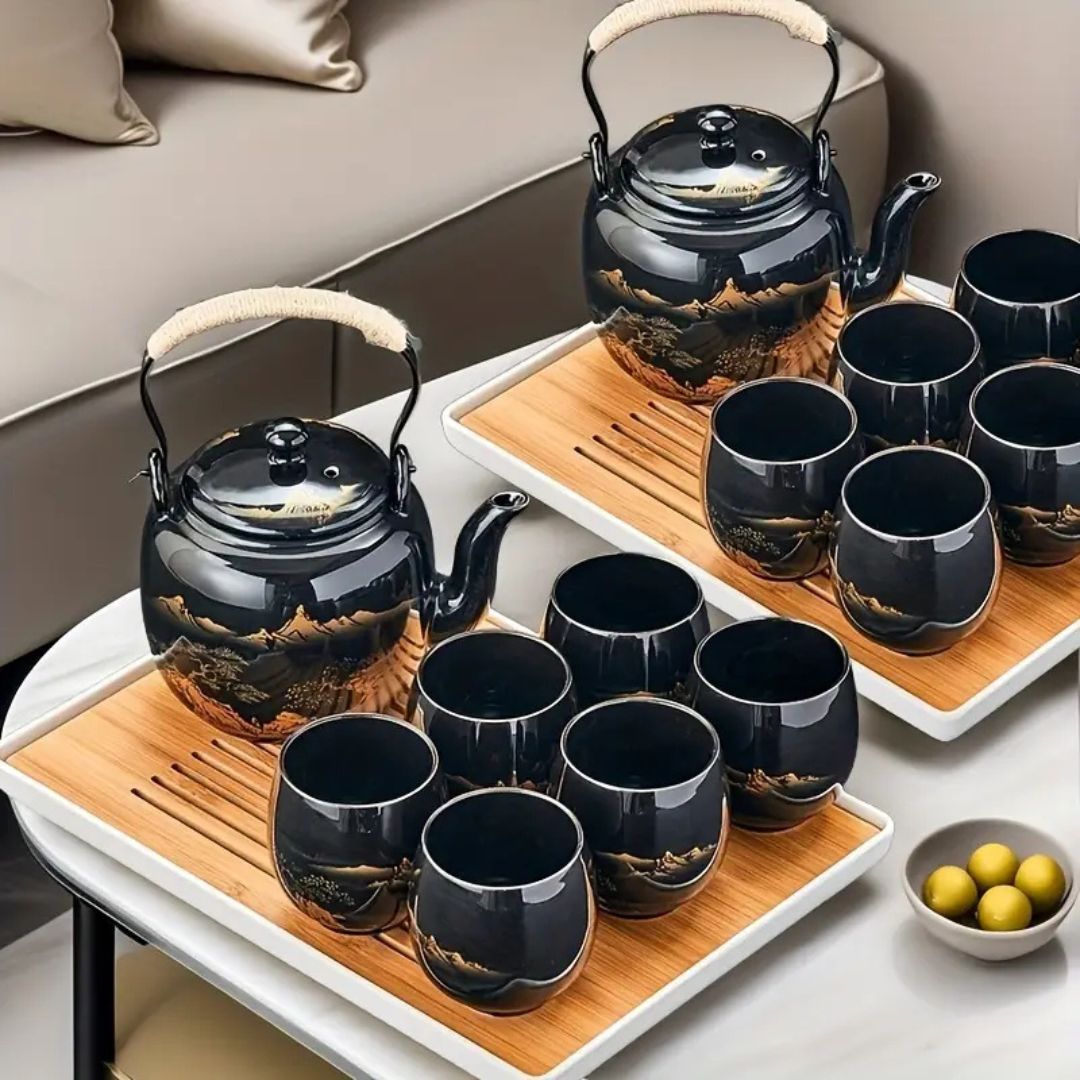ZenAura – Verfijnd Japans Theeservies met Kunstzinnige Presentatie