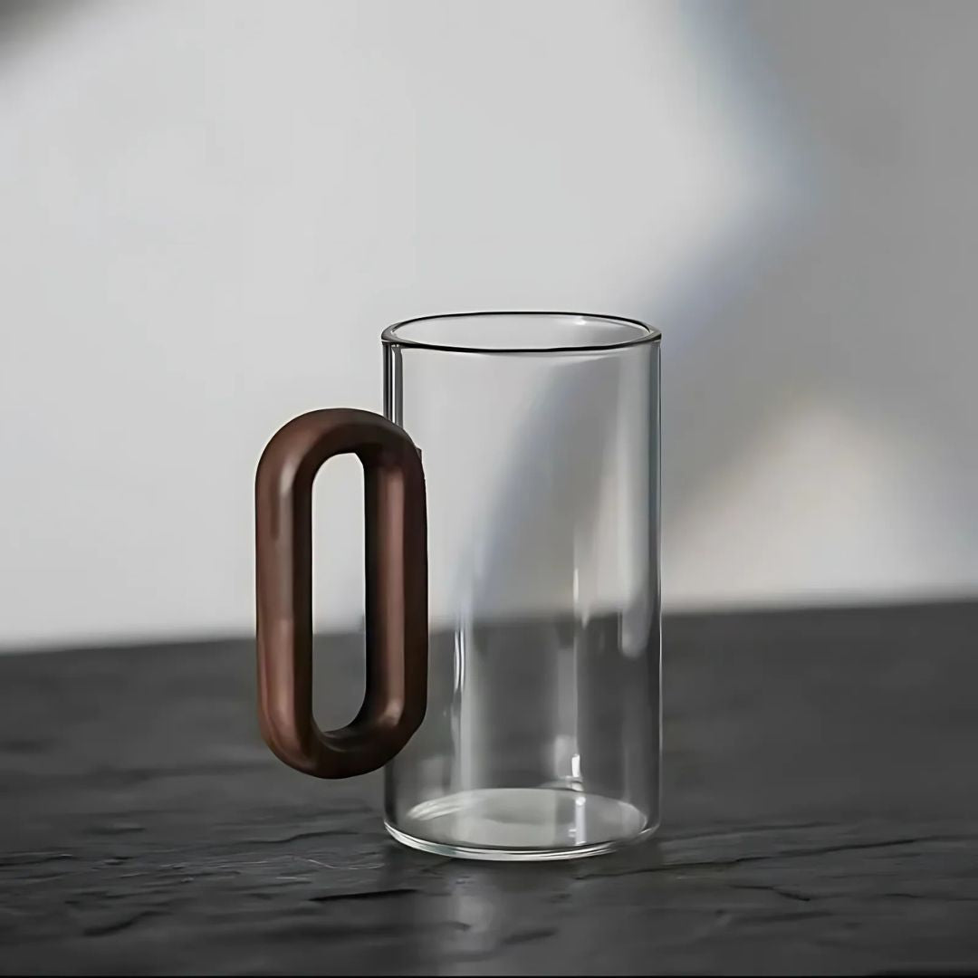 NordLoom – Ambachtelijke Luxe Mok van Glas & Walnoothout voor een Tijdloos Interieurmoment
