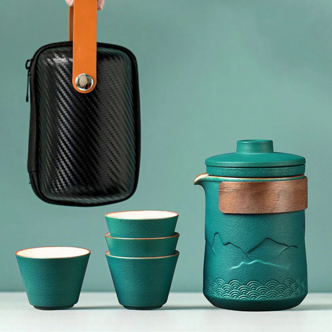 ZenVibe – Elegant Reisset Theeset van Keramiek met Natuurlijk Bamboeaccent